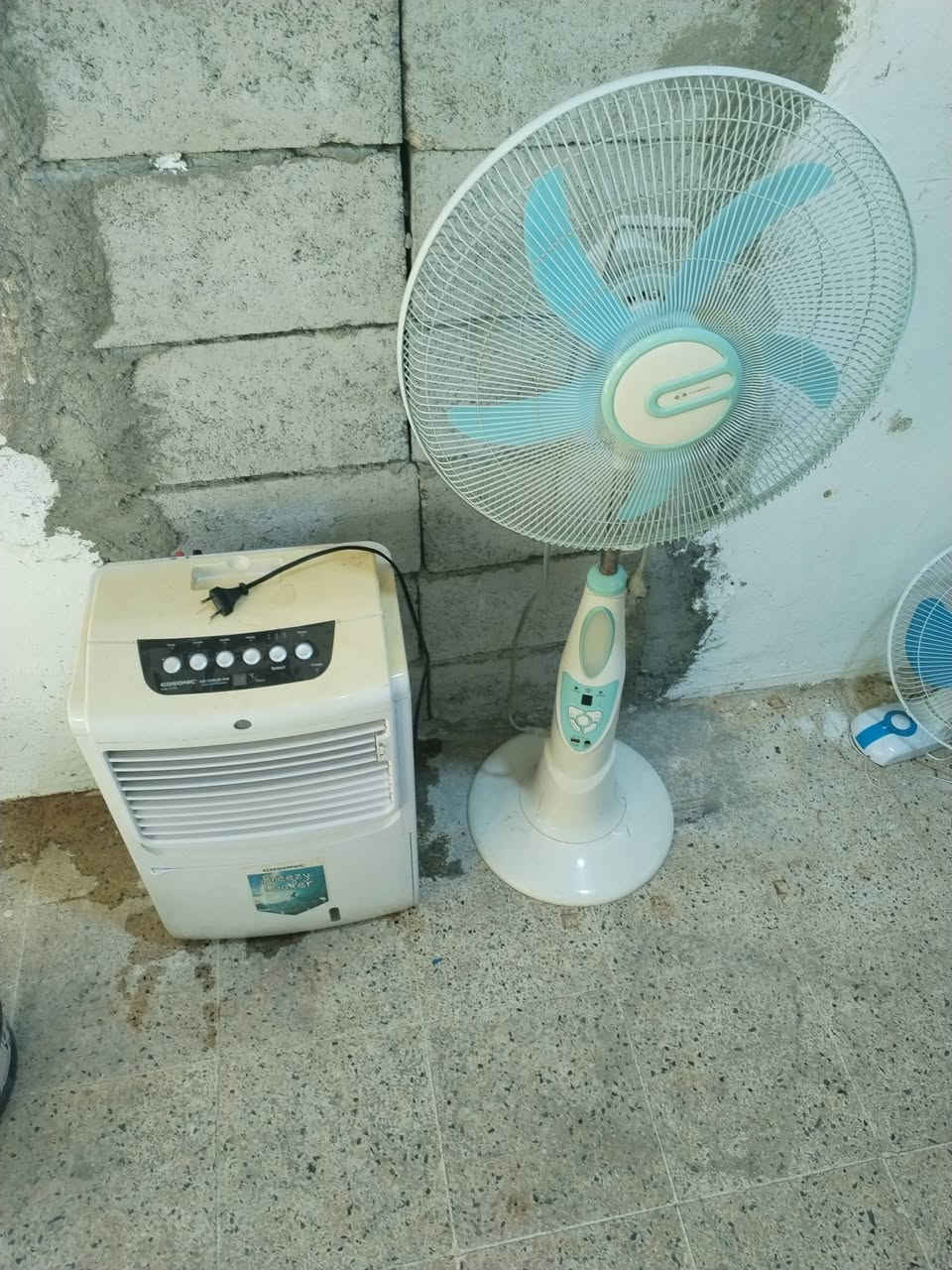 بانكه شحن وكهرب سعرها 15كنفيره شحن وكهرب سعرها 18 شاري اتصل ***********
***********
