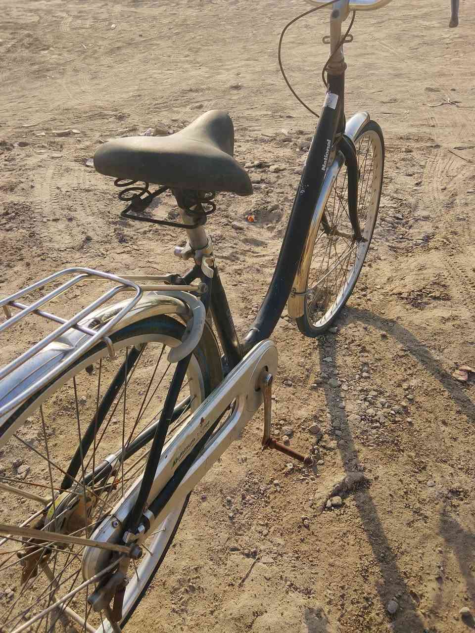 سلام عليكم باسكل البيع حجم 26 باله مال حاويه باسكل نضيف وجاهز بريك امامي بريك خلفي وكلشي ما نغصه مكاني ناصريه مركز شراي تصل وبخدمتك رقم *********** واتساب
