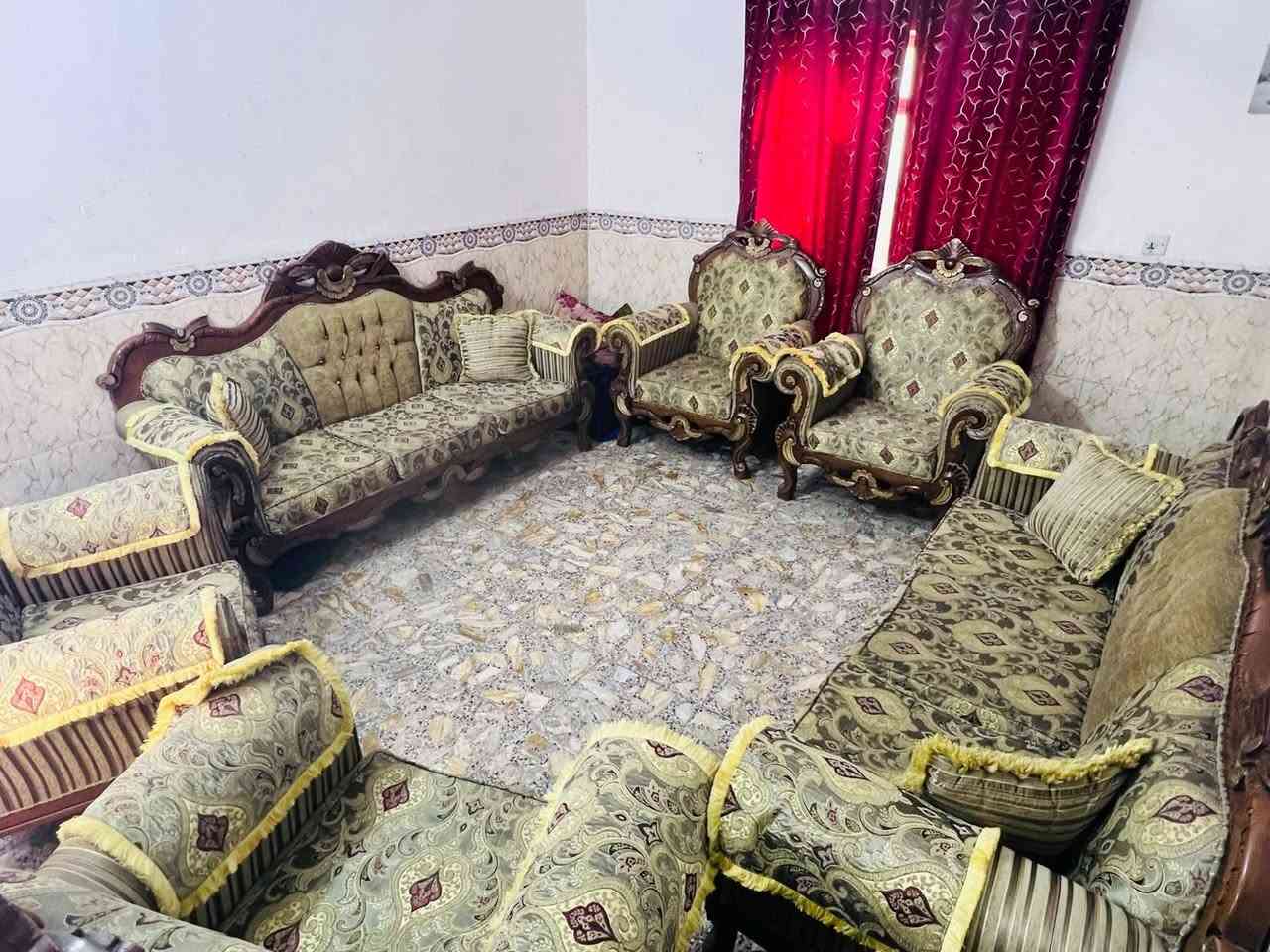 تخم 10 مقاعد نضيف جدا مع كوشاته وطبلات كزاز  و مجمده جديده اكبر حجم عشتار اصليه بعدها بجسيه وضع شركة مكاني بغداد مدينة الصدر اكو خدمة توصيل ❤️ رقمي واتساب ***********

