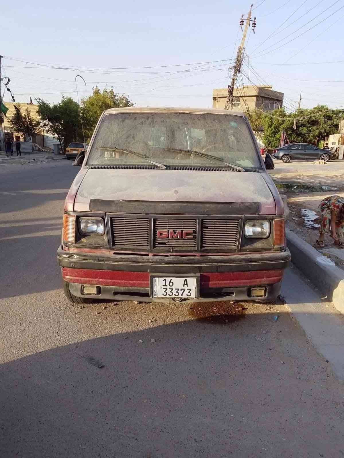 السلام عليكم شوفر 1994سياره بدايه دخان والبريك عمبار عطلان وباور استيرن بي جبنه كايمه البيع سعرها 14 ورقه سياره بسمي شرط تحويل السياره تمشي شغاله ***********
