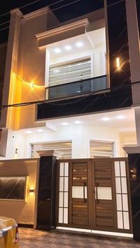 ‏دار   للبيع المساحة 100 متر 🏠 الواجهة الأمامية 🔲 5️⃣ النزال 🔺 2️⃣0️⃣ ...