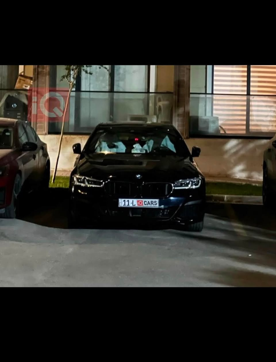 السلام عليكم BMW 530eام بكج  وارد امريكي   حادثهة.  موضح بلصورة  السيارة كاسرة بستم ابع على وضعهة  رقم بغداد  ومكانهة بغداد   
للتصال ***********
