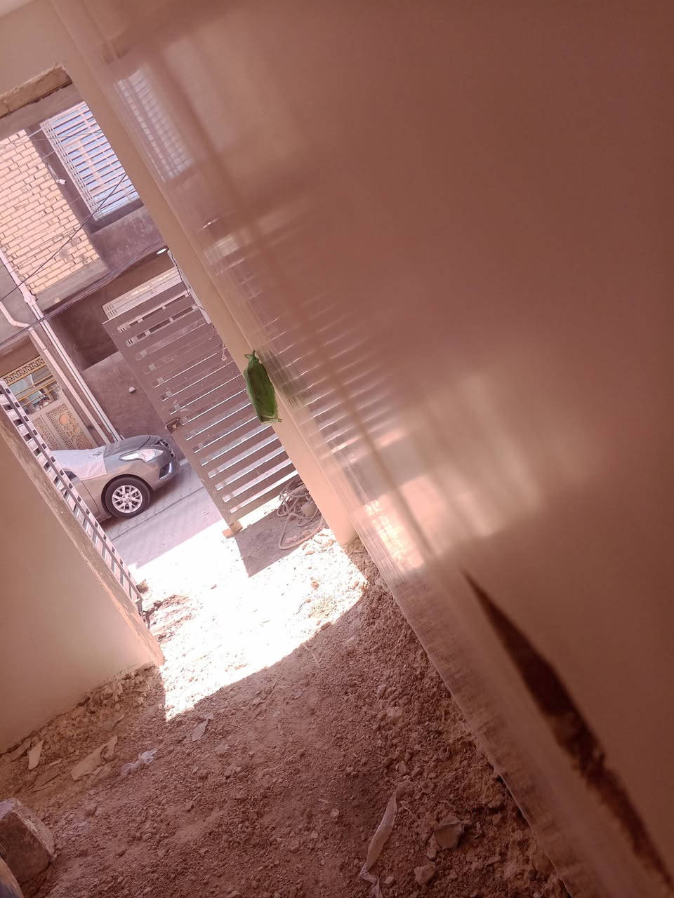 السلام عليكم كادر جص وبورك وتشميع داخلي العمل بغداد فقط شغل دراجه اولى شرط***********
