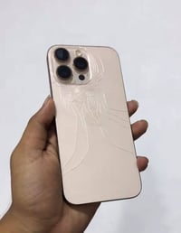 آيفون ١٦ برو ماكس • ٢٥٦ • ظهر مكسور