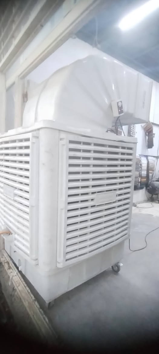 مبردة حجم 24000نضيفة جدا مابيه اي ضرر شرط الشغل ستعمال جدا قليل اكبر حجم السعر 600 للتواصل *********** النجف, العراق
