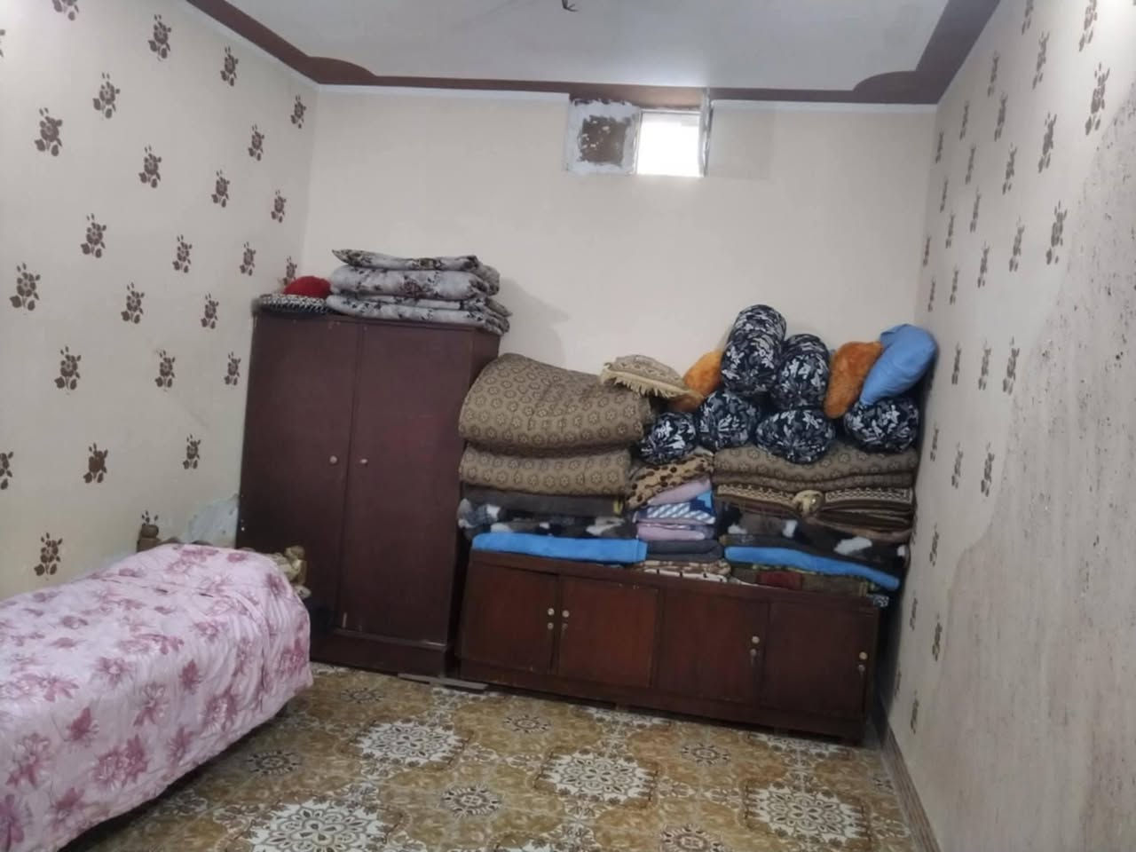 خلف مستشفى • ٢٠٠م • غرفتين نوم