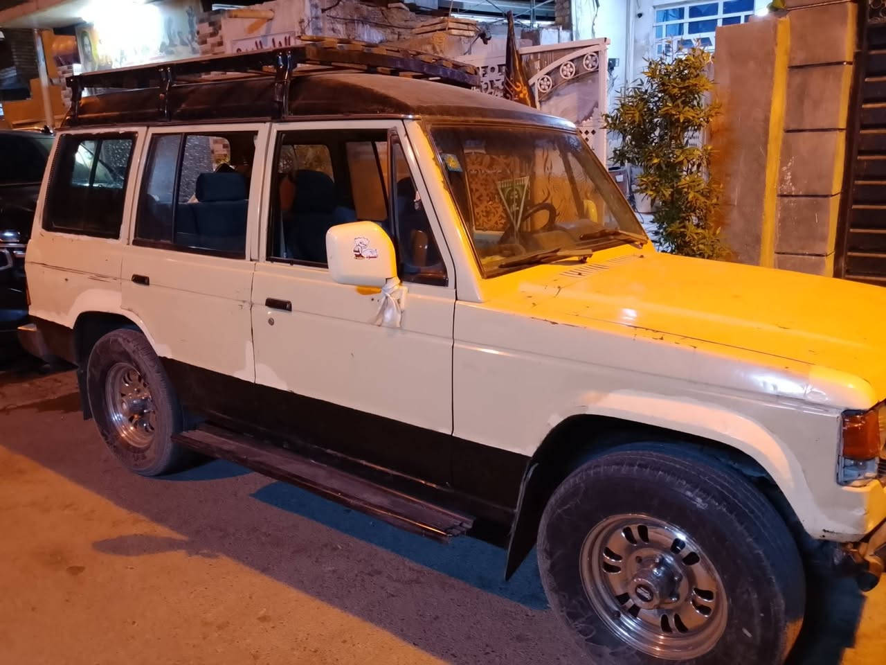 سياره للبيع تالوبه موديل1989
السعر 38 وبيهه مجال 
التواصل: ***********
