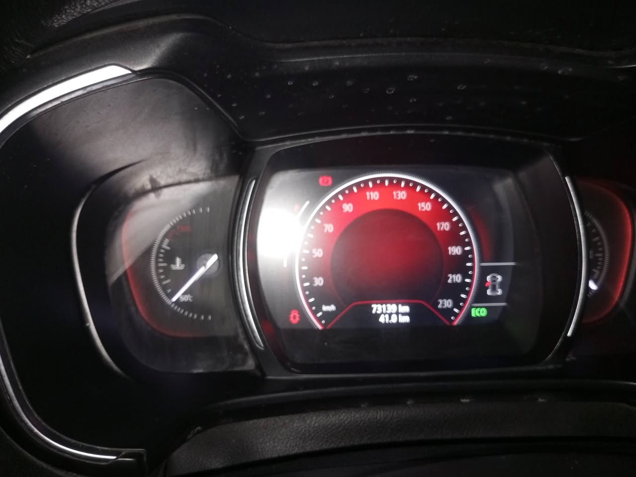 سلام عليكم سياره رينو كوليوس موديل 18للبيع او مراوس
سعر 140$وبيه مجال
***********
