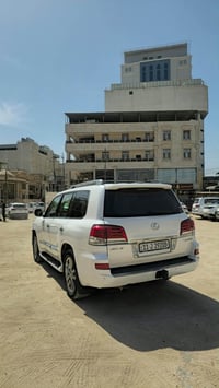 لكزس بريم • ٢٠١٣ • مشية ١٩١ ألف