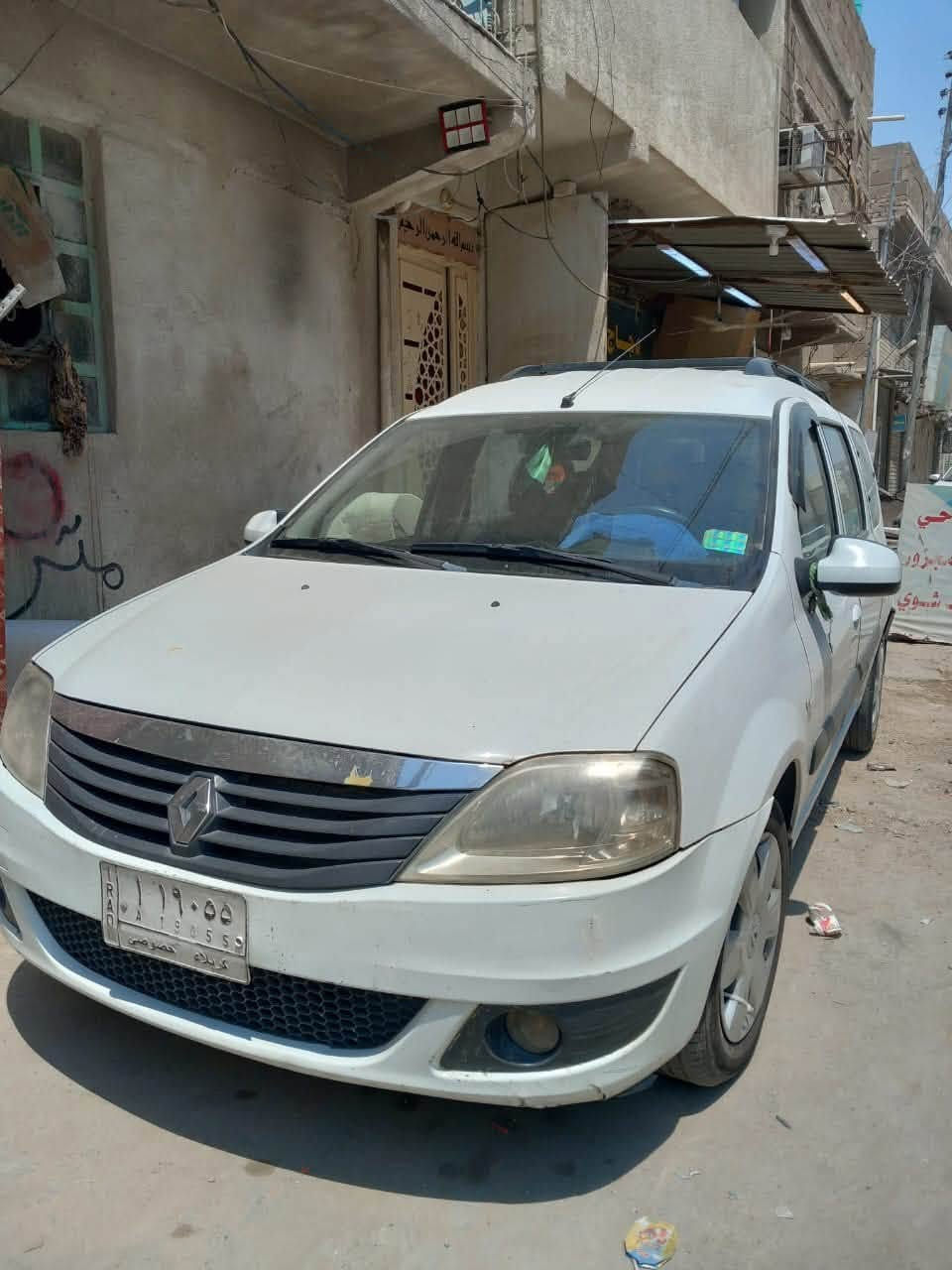 السلام عليكم رينو لوكان موديل 2012 سياره نضيفه كلش حلوة صبغ بالجاملغ الخلفي الايسر فقط جهه السايق سياره كلش نصيفه عوزها بس تبريد ومشط ستيرن رقم كربلاء مكاني كربلاء لسعر 55 وبيها مجال
للاستفسار اكثر ***********
elES
