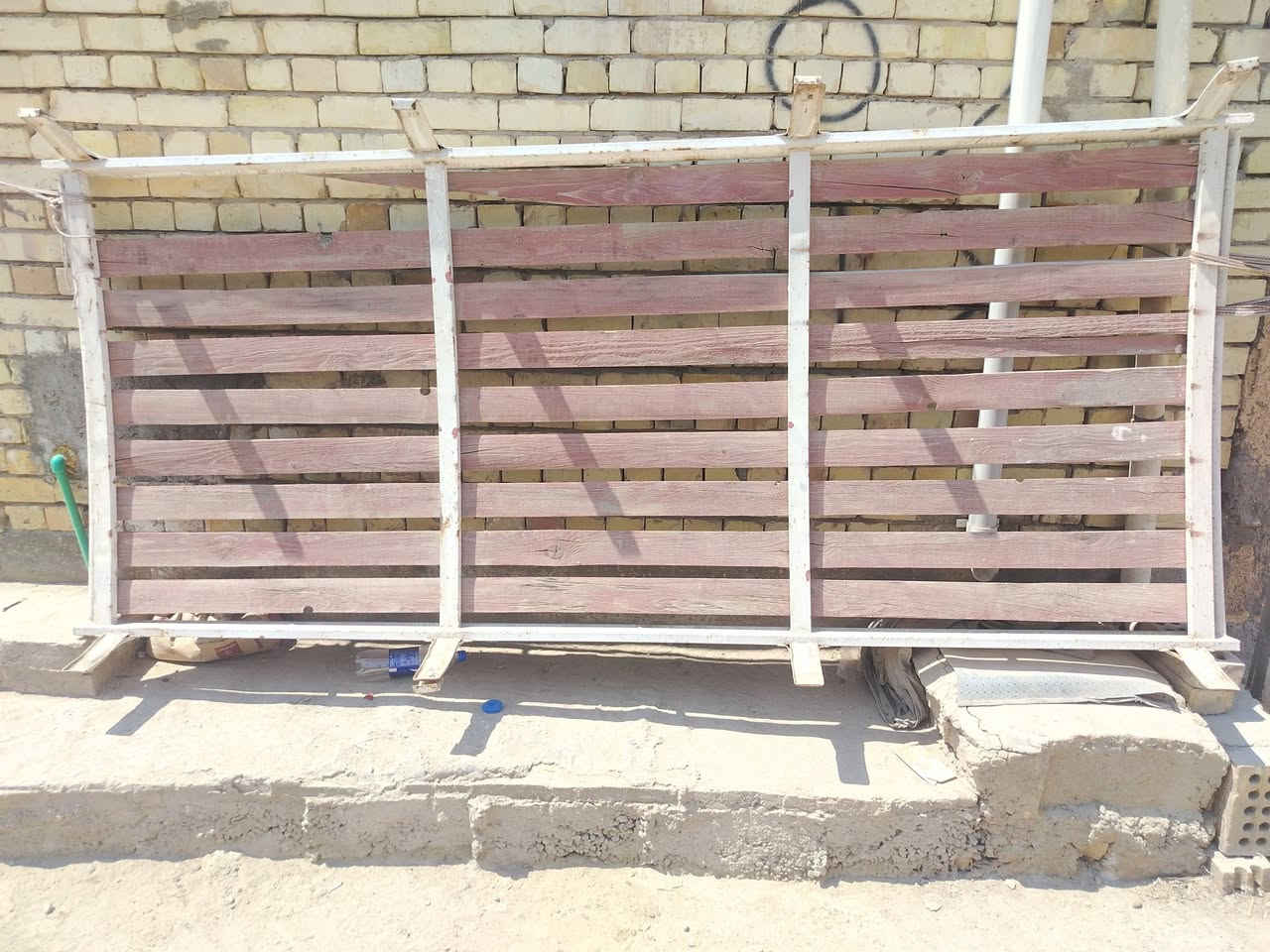 سلام عليكم اخوتي عندي هذني غراض
مال جوان جنبي شراي يتصل
***********
