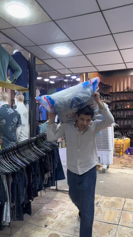 كسر باله قاط 2026/8/13 يوم خميس ساعه بل 1:00 الضهر جمبع القياسات متوفرة في ازياء مهيمن جلال العنوان📍: بغداد  باب الشرجي سوق هرج خلف كراج التحرير آلأول قيصريه أزياء مهيمن جلال  ____________________  فرعنا الثاني: باب الشرجي سوق هرج قرب مطعم الحاج _____________________________________  للحجز ☎️ *********** ____________________  الاوقت الدوام : كل أيام متوجدين من  ساعه ٩ صباحا الى ساعه 5 ونص  _____________________________________ ملاحظة: يوجد توصيل لجميع المحافظات العراق (5 ) ألاف ____________________  فيديو توضيحي العنوان محل 👇👇👇👇 https://www.instagram.com/reel/Cz6sfXxtQv1/?igsh=b2c2bXJpcDczaW16
