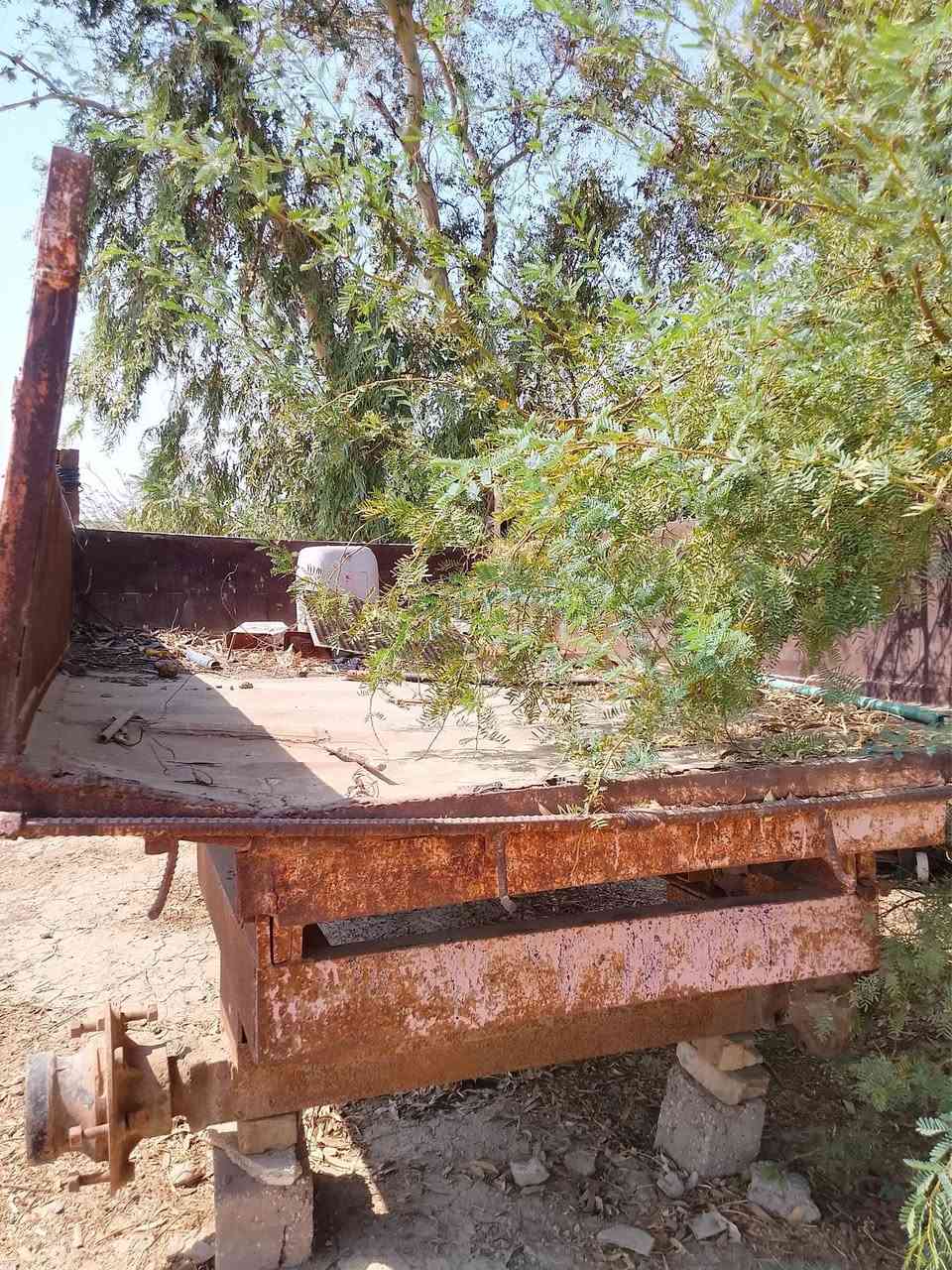 عربانه للبيع جديده تخم تاير حداديه جديده
الاتصال برقم 
‏‪***********‬‏
