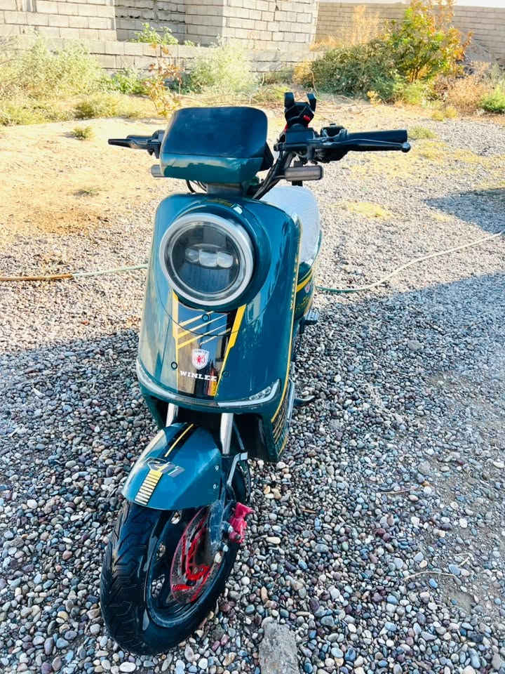 السلام عليكم موطور من شركة ونلي R11 2026 (خمس بطاريات لون احمر 32 انبير)السعر 650 بي مجال شي قليل المكان الزوية اتصل او راسلني واتساب***********

