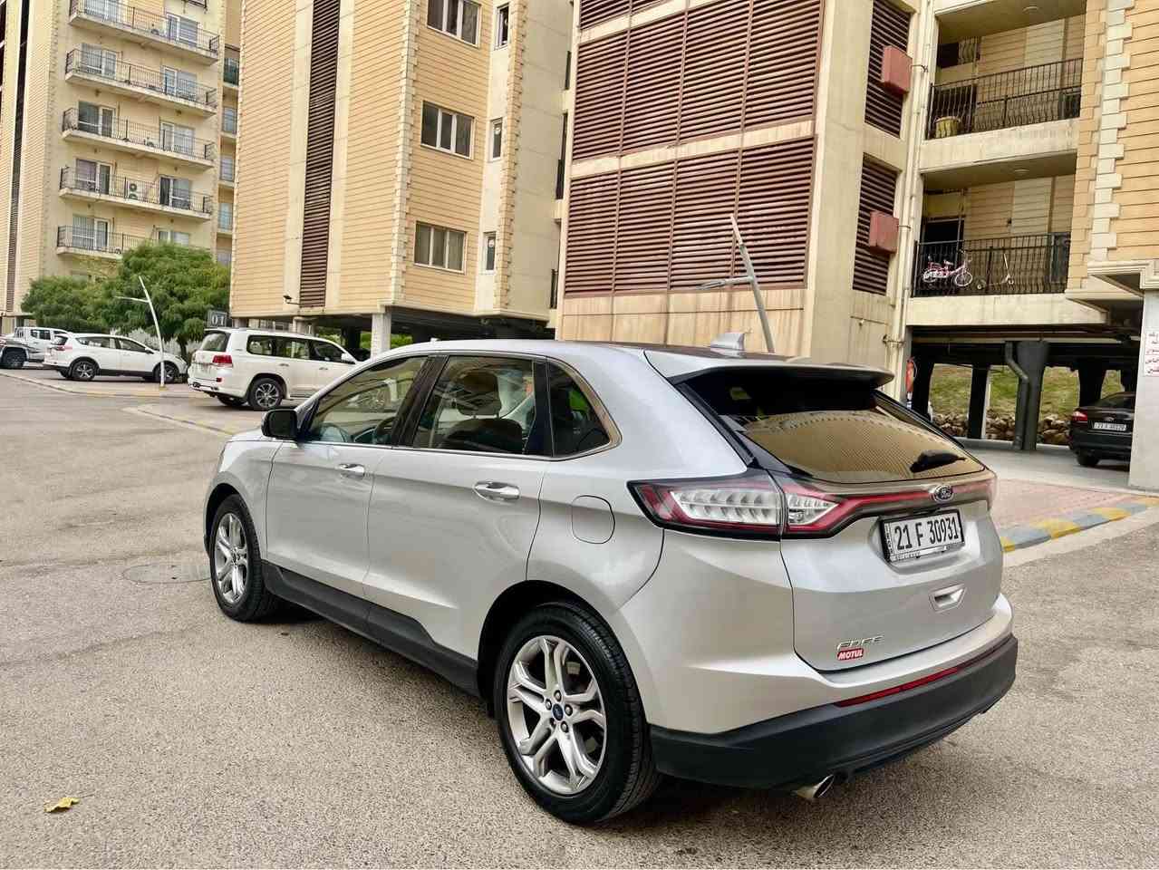 FORD EDGE TITANIUM 

مواسفات: کوشن جلد و هیتەر 
شاشە و ئیمپفایەری SONY
٣شاشە
لایت بەگ لایت لید و ئەوتۆ 
بەصمە و شغال 
ویل ١٩ 
کۆدی دەرگا و دەرگای دوا جەگ 
دەبڵ گێر و گێڕی سەر سوکان 
مەکینە 2.0 turbo
برێک کارەبای 
ڕاداری ئاوێنەکان 
تەبرید دواڵ زۆن 
سەیارەکە فول فولە بەس پانۆراما نییە ..

سەیارەکە ٢٠١٧ و ٨١ هەزار ڕۆشتوە ،
زۆر تازە و بێ نوقسانییە سەنەو پلێتی هەمووی تازەیە تەقە و رەقەش بە شەرت بە ناوی خۆمەوەیە ،
سەیارەکە بێ بۆیاخ و بێ ئەرباگە تەنها دەرگای دواوە گۆڕاوە بە بیلاد کەمێک ناو حەوزەکەی گرتوە بە شەرتی هەموو شتێک دوو پەڵەی بچوک pdr هەیە و دەعامیەکانیشی بۆیاخی نییە هیچ گلۆپێ لە داشبۆردەکەیا ئیش ناکات ...
گێڕ و مەکینە نە کراوەتەوە و بێ کێشەیە بە شەرتی یەک مانگ ، کامل سێرڤس کراوە ...

نرخ :١٣٨

*********** السليمانية, العراق
