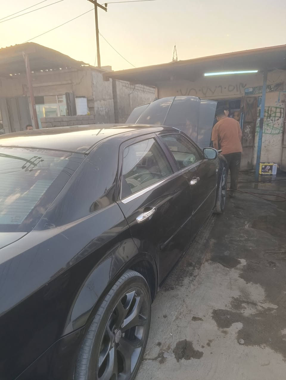 سياره ادوات للبيع السعر 40 قفل السياره أنه مستوردها واصله عليه ب 63شراي خابر مو شراي لاتعبني ***********
