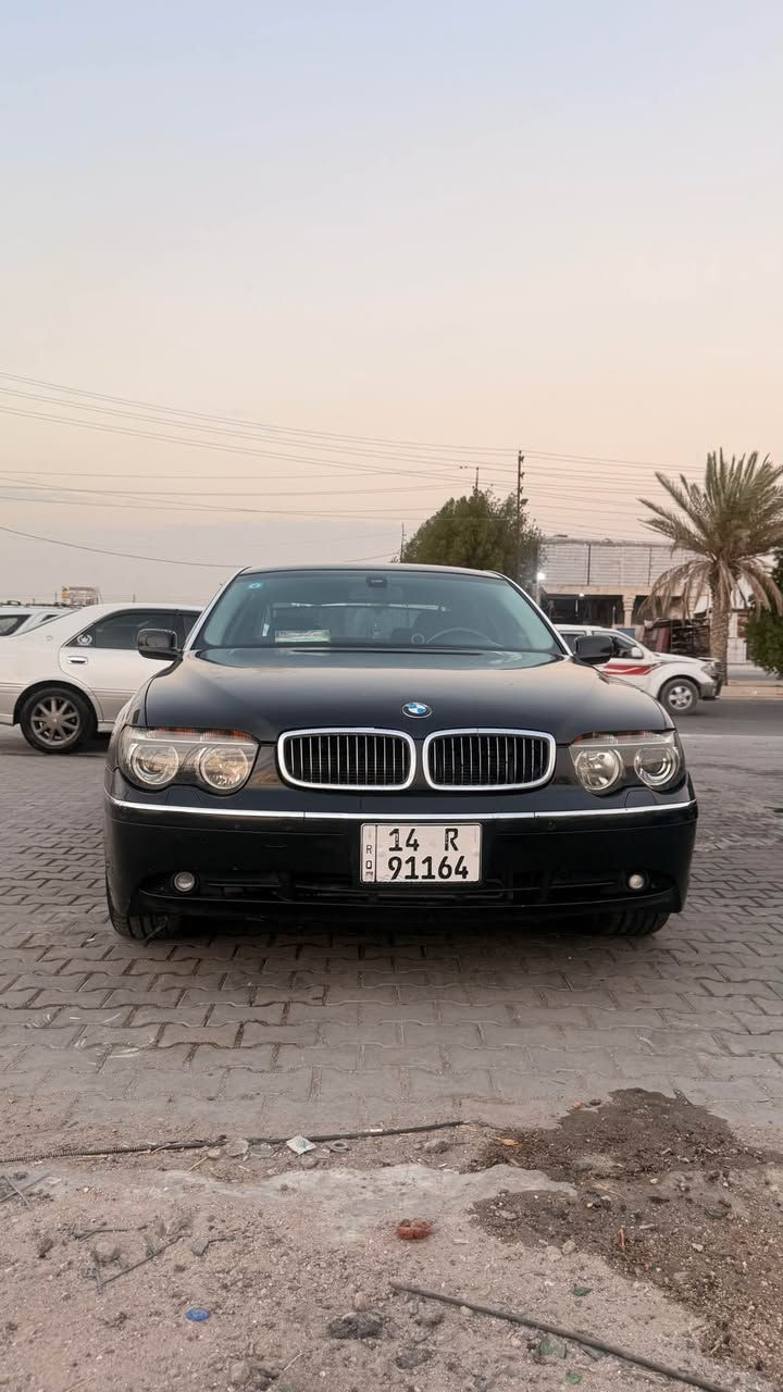 سلام عليكم BMW باخره 745li 2002 كفاله عامه بيهة بس جاملغ امامي صبغ بدون ضربه سياره جاهزه من كلشي حداديه مبدل قبل شهر دواخل نضيفه موضح بالصور محرك قبل يومين مبدله هوه وتفرعاته وشكو نقص بالسياره بدلته بدربي بيهة فتحه سقف كهربائيات كلهة شغاله كل البيبان شفط بردات شغاله خزن ميموري كل الكشنات تدفئه تبريد كل الكشنات بيهة لايت زنون كلش قوي الويل ما يحتاج اسولف بي مبين بالصور واكو مواصفات ماسولف بيهة ليعرف الباخره يعرف ع شنو اسولف تلفون شغال رقم انكليزي تحويل ثاني يوم 
السعر 125$ وبي مجال كلش قليل بيع مستعجل 
للاستفسار *********** الزبير, البصرة
