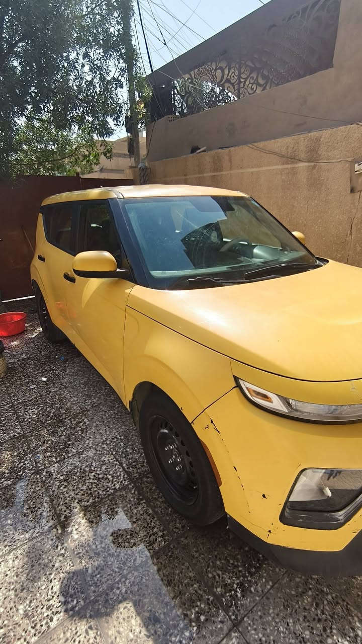 سلام عليكم كيا صول موديل 20
البيع مكينة2000
حادث خفيف
باسمي تحويل ثاني يوم

سيارة  عليها غرامات 
رقم بغداد الدولي اي استفسار*********** مكان بغداد
