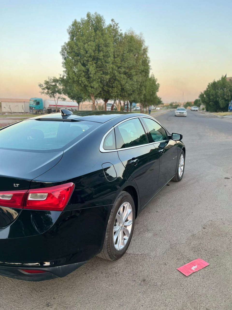 السلام عليكم

للبيع فقط ماليبو LT 2023 
***********

الضرر// تبديل بنيد والجاملغ مصلح نفسة صور الضرر مرفقة بلمنشور

اربيل هزة وسنويه جدد تحويل ووكاله 

المواصفات

٢ بصمه ابواب + جنطه

رادارات جانبيه

حساسات خلفيه

نقاط عمياء

٢ محرك 1500 توربو *

قياده ذاتيه

سايد بريك بصمه

مانع انزلاق

لدات اماميه نهاري

ل اوتو بريك اتوقف ذاتي عند الاقتراب 63

• كشنات تدفئه + كهرباء *

• تبريد مناخين منفصل SYNC

اوتو بريك /توقف ذاتي عند الاقتراب

• كشنات تدفئه + كهرباء *

• تبريد مناخين منفصل SYNC

تبريد قطعتين امامي خلفي

Android Auto/car play+ شاشه كبيره تدعم -

* Gps خرائط •

﻿كامره خلفيه 

﻿كروز مثبت سرعه

شاشة ضبط واعطال بل دشبول

USP/ 12V /Tip C منافذ

• مانع انزلاق •

• حساس اطارات

السياره جاهزه ونظيفه جداً بدون نواقص

مكاني بغداد الكرخ

السعر / 117USD 

الرقم / *********** بغداد, العراق
