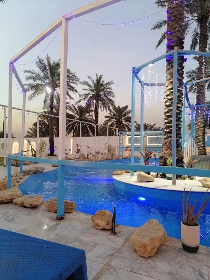 🌿 مزرعة VIP  🌿
✨ راحة، خصوصية وأجواء تجنن!

🏊‍♂️ مسبح مغلق + مي حار
🌊 مسبح مفتوح
🎠 ألعاب + غرف نوم + صالة مكيفة
📅 حجوزات متوفرة طوال الأسبوع
😉 المزرعة موثقة بتطبيق أجرلي

📲 للحجز والاستفسار واتساب:
***********
