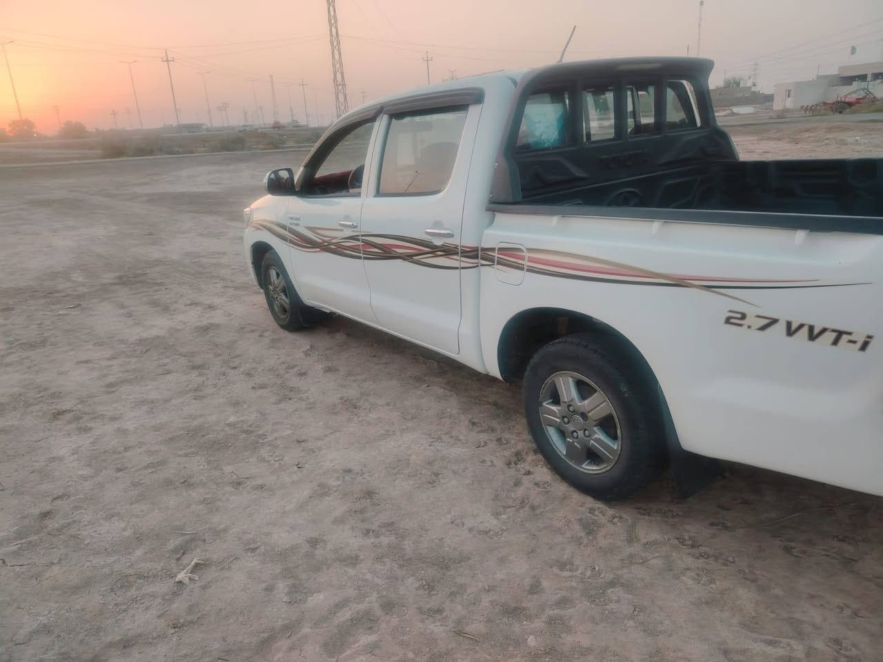 السلام عليكم البيع موديل ٢٠١٥ السياره مكينه خير من الله تخم تاير جديد حداديه جديده كهربايات كلها شغال
السعر ١٨٠ وبيها مجال 
 كير وتماتيك تبريد ثلج سياره مالت جني شاصي ١٩ كويتي رقم واسط تحويل مباشر ثاني يوم مكان ميسان الاستفسار على هاذ الرقم *********** مكلف
