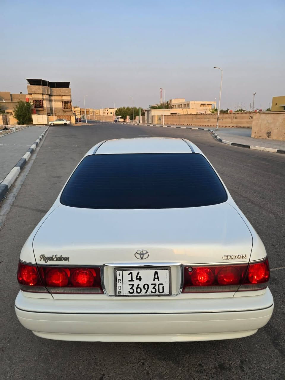 يالله سلام عليكم ملكه تسجيل جديد للبيع موديل 2000 رقم بصره دولي سنويه لغايه 2029 تحويل ثاني يوم مكفوله من الكص ونقل الجثه والضربه والفتح والصبغ كرستال اصل لايت ابو عيون ستيرن كهربائي كشنات كهربائيه برده خلفيه شاصي 175 محرك وكير بلكارتون ديفور الكبير  طخم تاير ويل رياضي  حداديه ستوه شاده العنوان البصره السعر 133 بيه مجال قليل هذه رقم الموبايل ***********
