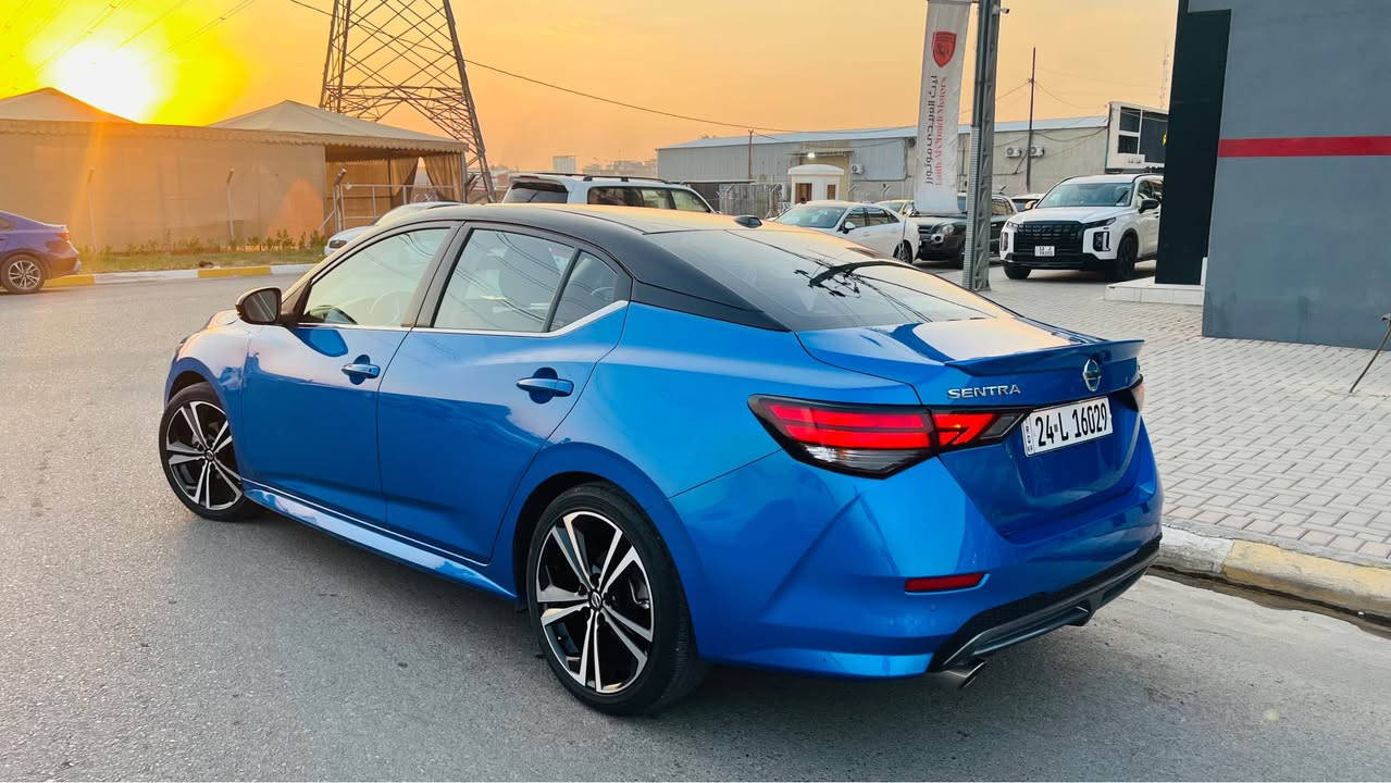 السلام عليكم
Nissan Sentra .SR midnight 
موديل 2022
تو كلر (سقف اسود).
مكينه حجم 2.0
ماشيه 23 الف فقط
فل مواصفات

السيارة بدون ايرباك بجم كبس سنوية 31 هزه جديدة شرط التحويل السياره حادثه  (جاملغ سايق مقلم ومعدل فقط ) بعدها وضع شركه 

* بصمه تشغيل.
* بصمه ابواب.
* شاشه وكامره دواره.
* حساسات خلفيه.
* كشنات رياضي
* لايت امامي تفاعلي اوتو.
* رادار امامي وخلفي وتحديد مسار.
* ويل كب حجم 18.
*توقف ذاتب وبعد بيها هوايه مواصفات.

مكان السياره موصل .
للاستفسار على الرقم واتساب موجود
***********
السعر 150 وبيها مجال 
تلكي بالسوق من 120 الى 170 وكل شي بحقو موصل, نينوى

