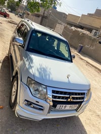 باجيرو • ٢٠٠٩ • أوراق
