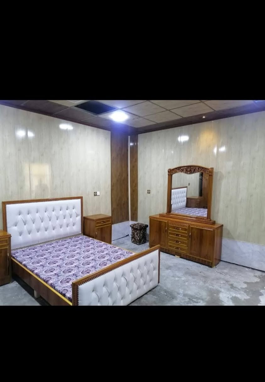 سلام عليكم غرفت البيع  نوم صاج شغل عراقي فصال/
 مستعمل شي قليل
 عنوان موصل برطله
***********
*********** وتساب
