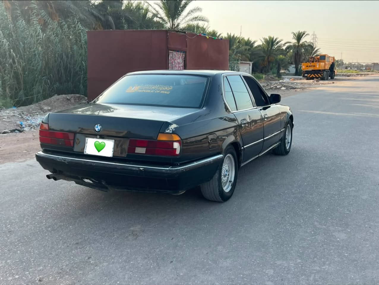 اسلام عليكم
للبيع BMW موديل 1992

حجم 730

سياره نضيفه بمعنى الكلمه 

حداديه جديده 

  تخم تاير تبريد ثلج ❄️

كهربائيات كلها شغاله 

شاشه لمس سنتر لوك اربع بيبان 

منظومه غاز بانزين جديده 

سياره مال جناي خير من الله 

السعر 32$ وبيها مجال 

المكان بابل ـالهاشميه 

رقم الهاتف/***********
