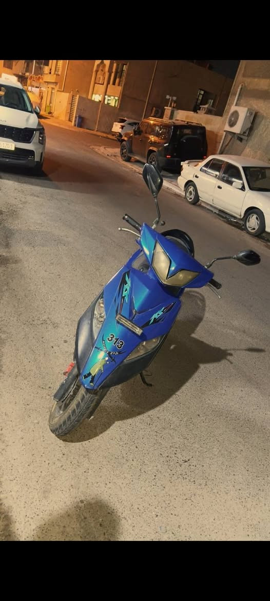 دراجة ثعلب للبيع مكينه ما مفتوحه بلادي نكره سلف هندر کله شغال كهربائيات شلعه معدل خير من الله لا تبخیر ولا نضوح  مكاني الغدير *********** السعر 500 وبيها مجال
