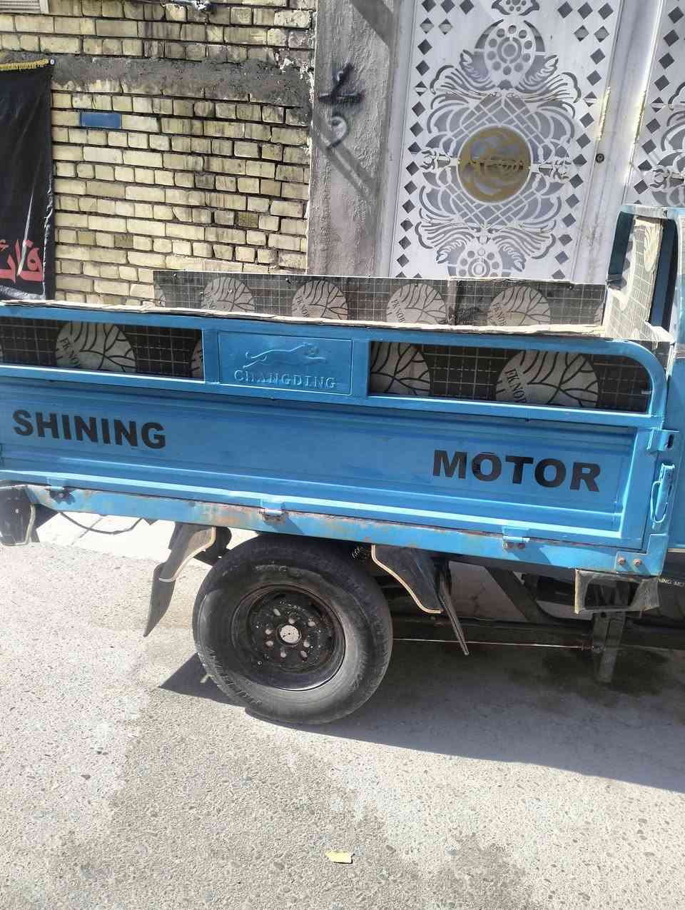 السلام عليكم ستوته صقر 2022 والمحرك 2023 اوراق كامله  بس بيها دعمه خفيفه ب 25 الف تصلح سعرها  1650
مكاني بغداد رئاسة شهداء العبيدي الرقم***********
السلام عليكم ستوته صقر 2022 والمحرك 2023 اوراق كامله  بس بيها دعمه خفيفه ب 25 الف تصلح سعرها  1650
