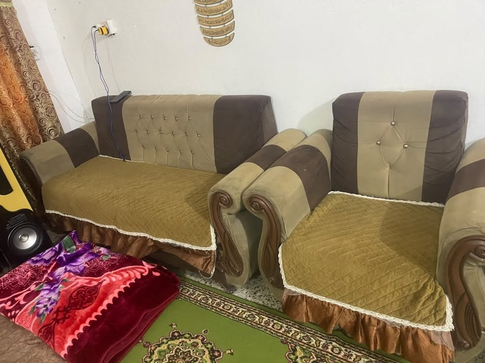 تخم مستعمل لبيع مكان بوابة الكاظمية قيم واخذ ***********
