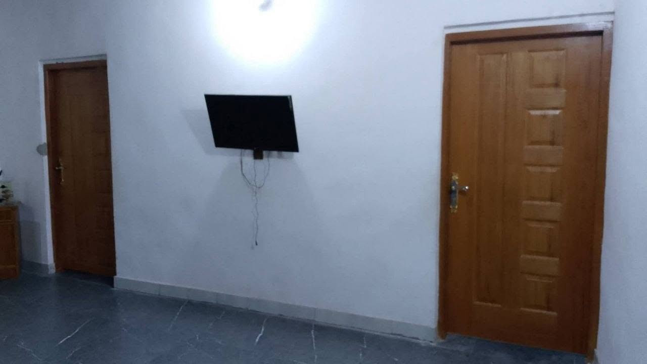 السلام عليكم بيت تجاوز للبيع الزعفرانيه سعيده تجاوز المقلع قرب معمل الزيوت ب١٦ بناء ٢٠٢٥ كاع بورسلين سكف سندويش كبل تجي تكعد مايحتاج اي شي بي كهرباء وسحب ونت سخان تانكي ماطور للاستفسار اتصال ***********
