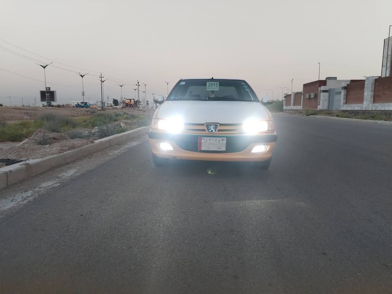 اعيد النشر بسبب الوعود الكاذبه بيجو بارص ٢٠١٥ رقم بغداد كير ومكينه جدد صدر خلفي وامامي جديد تخم تاير جديد تبريد ثلج منضومة بانزين جديده السعر 43 وبيه مجال مكان واسط الشراي يتصل *********** بي وات ساب
