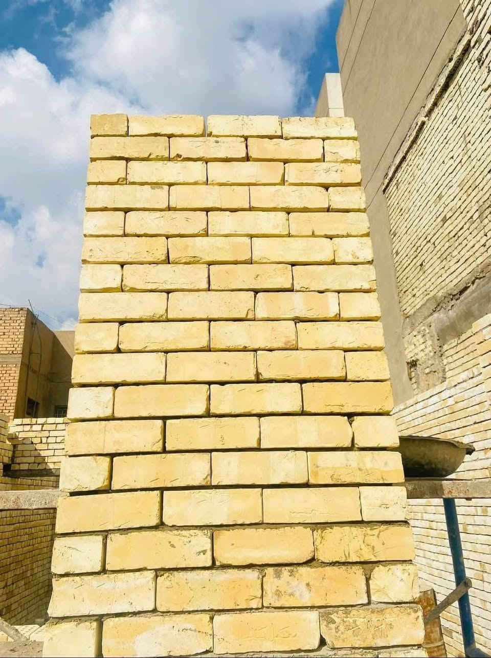 لبناء احلامكم نحن هناا 
(كادر خلفات ابو اسماعيل)
بناء المنازل 🏠والمباني🏬 بايدي ماهره 🏗️
وبأسعار تنافسيه لضمان استمراريه العمل ورضى المقابيل
***********
***********
يوجد واتساب
