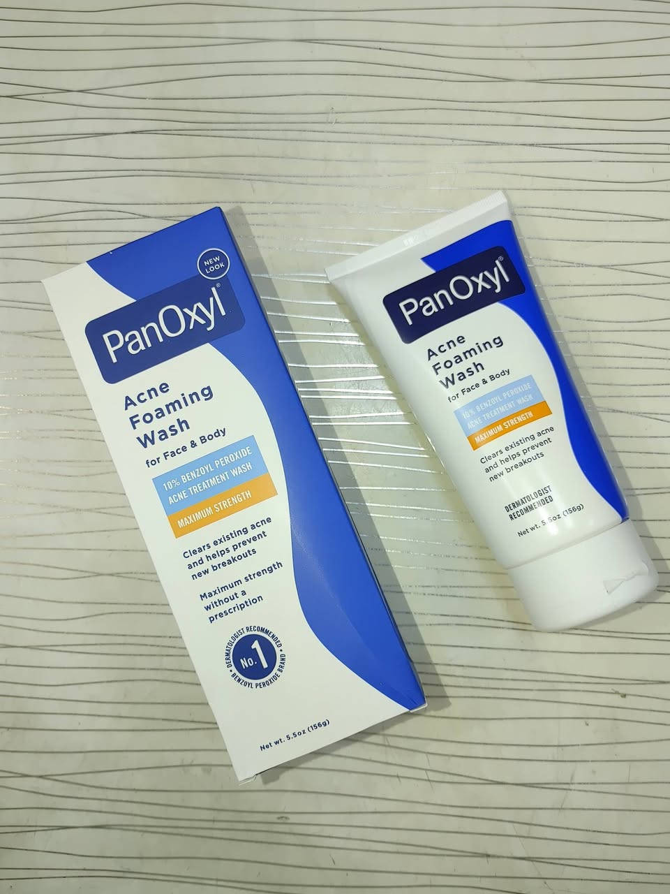 ✨ وداعاً لحب الشباب! ✨
غسول PanOxyl الرغوي لحب الشباب 🧴
🔹 بتركيز 10% بنزويل بيروكسايد
🔹 أقصى فعالية ممكنة
🔹 يعالج الحبوب الموجودة ويمنع ظهور حبوب جديدة
🔹 مناسب للوجه والجسم
🔹 موصى به من قبل أطباء الجلدية
🔹 الحجم: 5.5oz (156g)
السعر: 10,000 فقط 💙
📩 للحجز المباشر: راسلونا على الصفحة أو واتساب
📱 ***********
🚚 التوصيل سريع وآمن لكافة المحافظات
📍 أو زوروا متجرنا وجربوه بأنفسكم:
أوركيد بيوتي - شارع الكماليات، مجمع النوري، داخل القيصرية (قرب بيت عدنان)
#أوركيد_بيوتي #PanOxyl #علاج_حب_الشباب #بنزويل_بيروكسايد #بشرة_نقية #عناية_بالبشرة #مستحضرات_تجميل #العراق #كوزمتك #skincare
