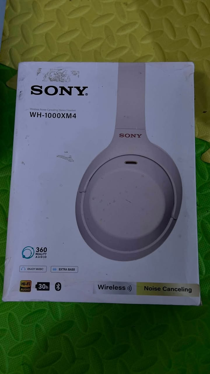 ١_  ( سينهايزر ) ٢_ ( Y06 ) ٣_ ( SONY )

السعر الكلي ( ٩٥ الف واصل ) 
***********
