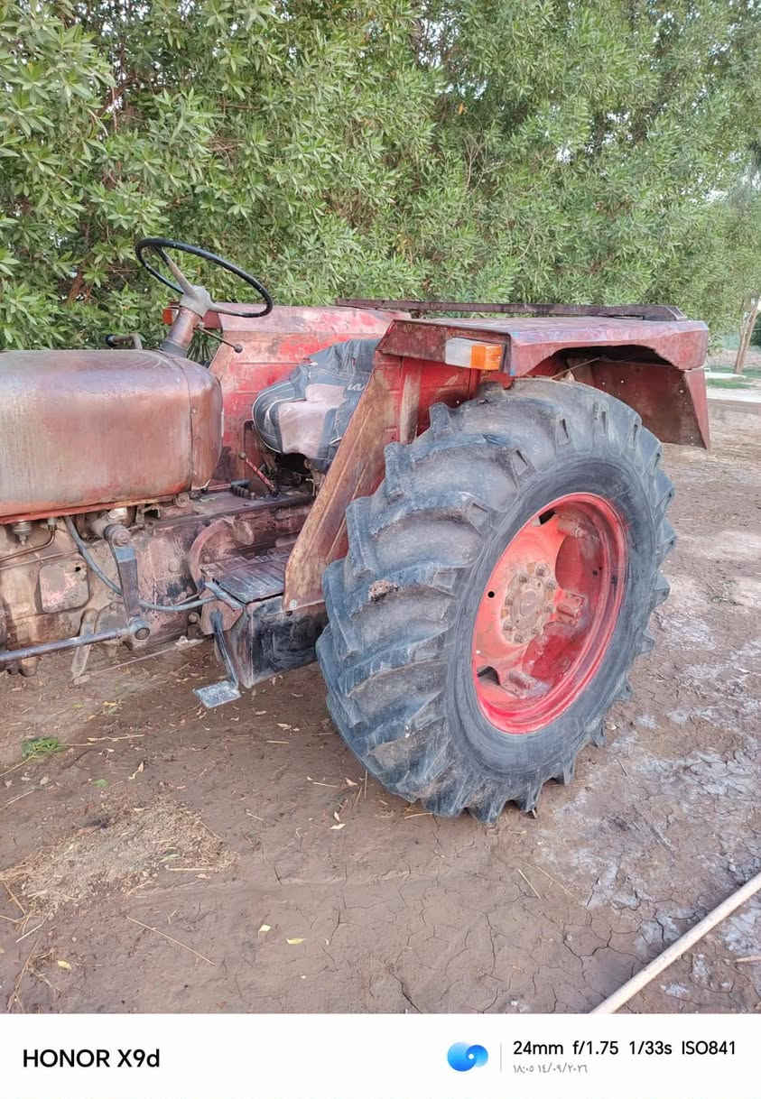 عنتر موديل 86 كتاب شركه
مكينه بلاديه عل بلاد مكفوله محرك كير هودروليك 
كله كفاله مكانهه المحموديه ناحية الطيفيه 
السعر 4,600 
***********
*********** 
الشراي يتصل خاص ماجاوب

نص مكتوب في الصور:
- HONOR X9d 24mm f/1.75 1/33s ISO147 18:04 ١٤٠٤/٠٩/٢٠٢٦
- HONOR X9d 24mm f/1.75 1/33s ISO756 ١٨:٠٤ ١٤/٠٩/٢٠٢٦
- HONOR X9d 24mm f/1.75 1/33s ISO841 18:05 14/09/2026
- HONOR X9d 24mm f/1.75 1/25s ISO441 18:05 14/09/2026
- HONOR X9d 24mm f/1.75 1/33s ISO128 18:05 14/09/2026