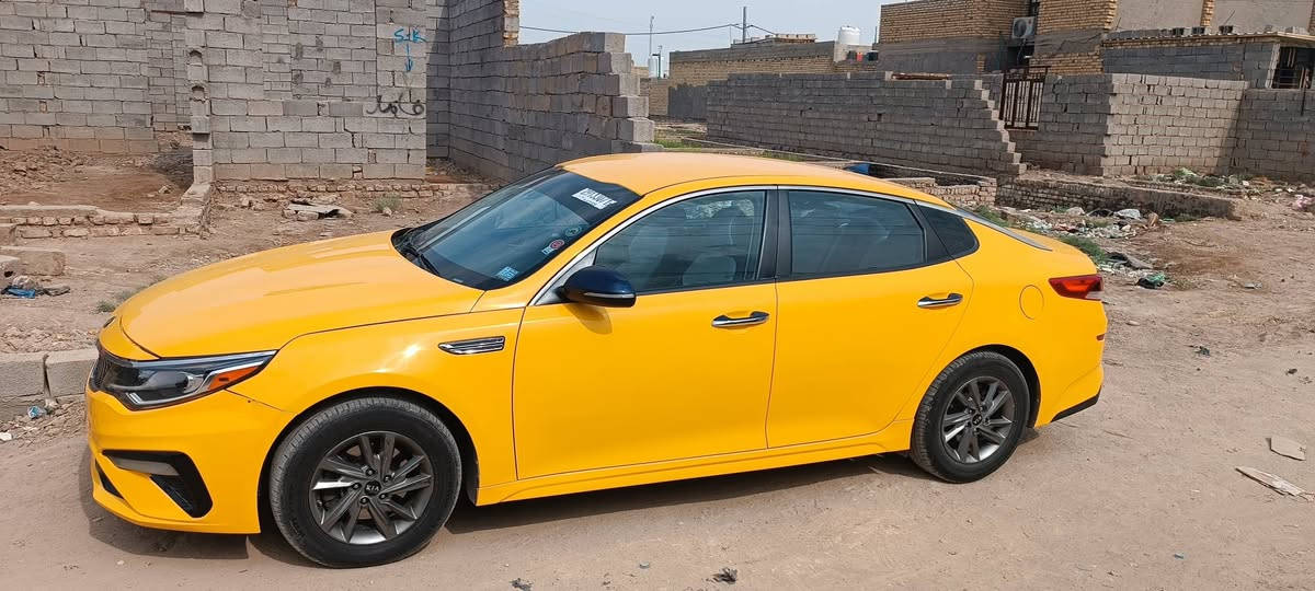 للبيع اوبتمى 20
وارد امريكي بيها بنيد 
جاهزه مكينه كير حداديه تخم تاير 
منضومة تبريد 
منضومة غاز 
منضومة زنون 
مكان واسط ***********
السعر 152
