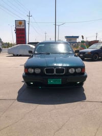 BWM مۆدل 1991 ارمپلستک سلمای  سنوی وکلی لگرا موس براوە بشرت  075105842...