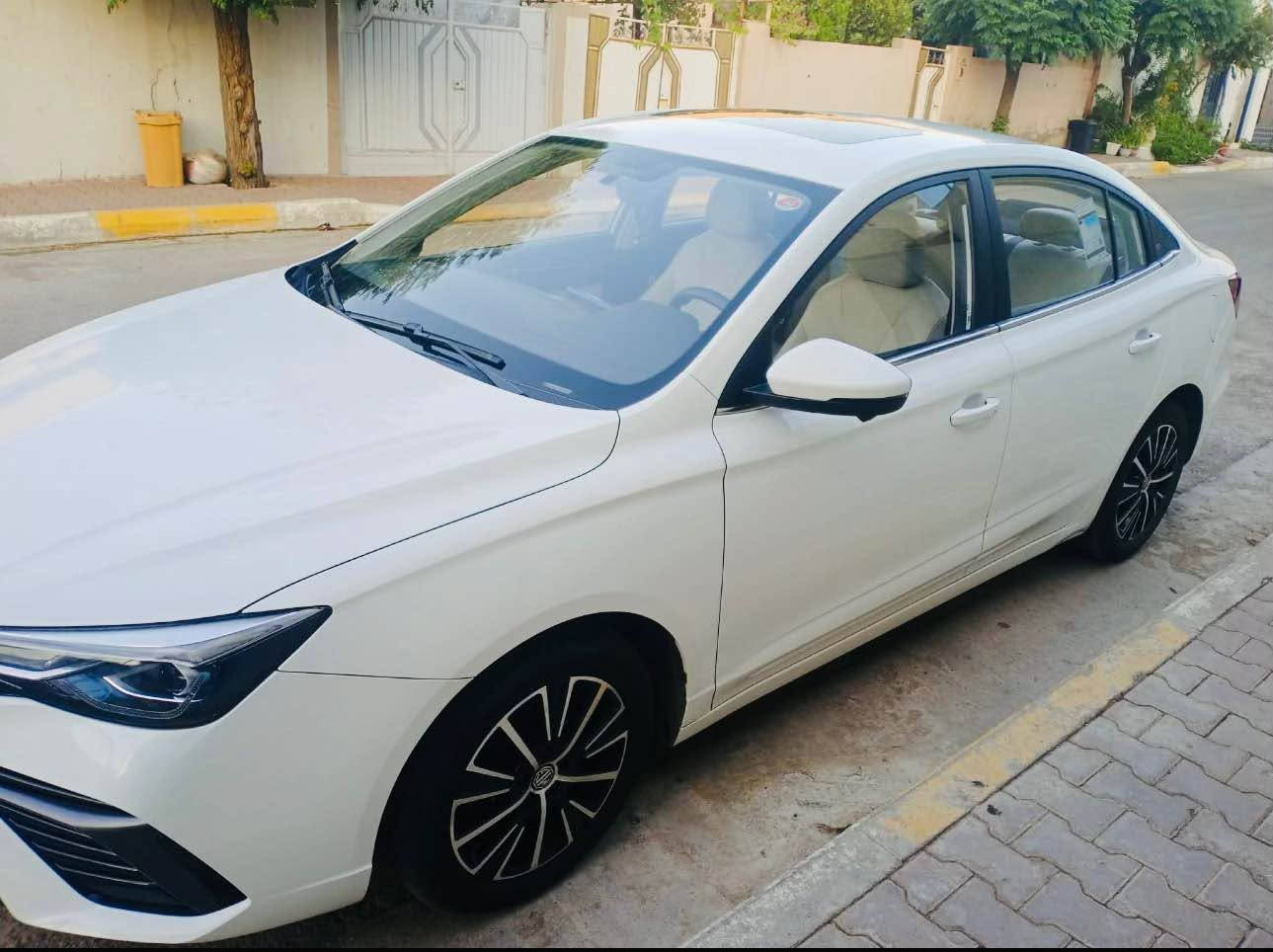 MG5 شکڵ نوئ 
زەمانی شەریکە 
مۆدێل / 2025 
ڕۆشتن / 18000 کم 
سيرڤس کراوە تا ٢٥ هەزار 
سەیارەکە بۆیاخی نیەو تەنیا ئەو بۆنیدەی کەمئ pdr 
بئ مسرەفەو گاعی تێکراوە 
فول مواسەفات / کشن جلدو کارەبا و سڵاید و بەسمەو شاشە الیکترۆنی و ئاوێنە اشارەت و زۆر مواسەفاتی تر… 
تحویل و غەرامەو گێڕو مەکینە بە شەرت 
سعر/ 122$ مجالێکی کەم 
شوێن / هەڵەبجەی کۆن 

***********. What’sapp حلبجة, السليمانية

