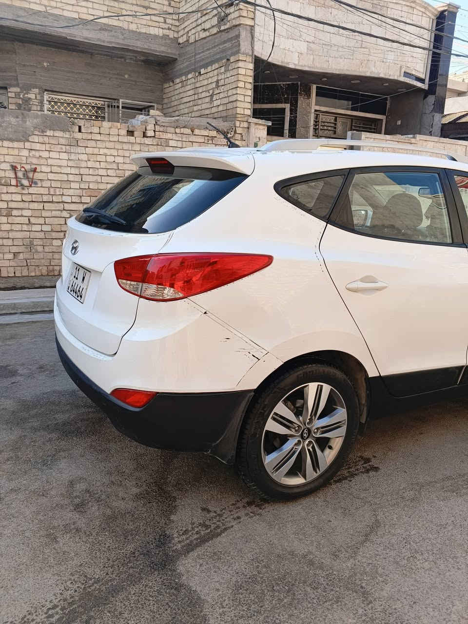 توسان 14 خليجي
مكينه 2000 دوش ماشيه 94 عدل السياره جديده وخير من الله 
السونار بلصور 
135 وبيها مجال لليتصل 
***********
