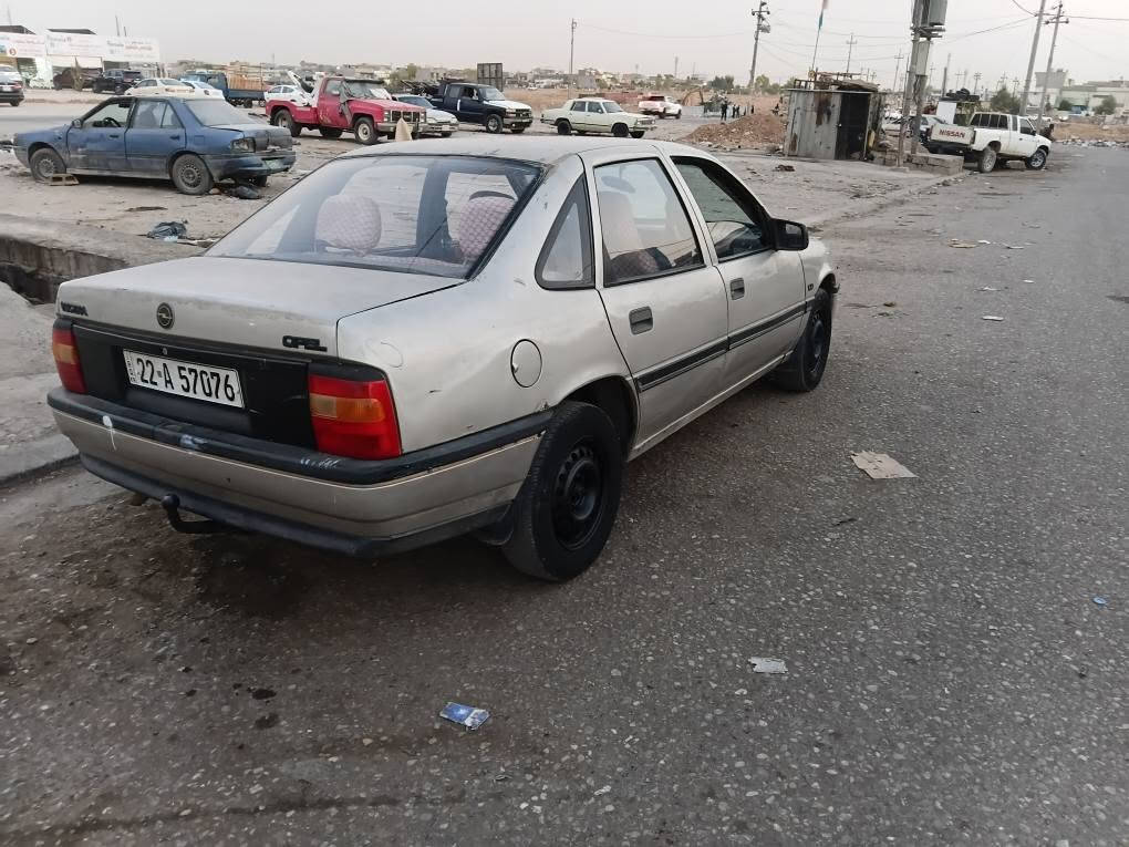 فیکترا مودیل 90مەکینە 18گیر عادی سەنەوی یەک سال بەسەر چوە تەحویل بەشەرت قفل قفل 27شوین هەولیر *********** أربيل, العراق
