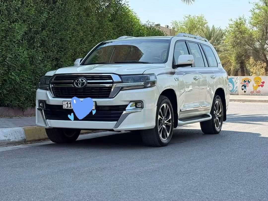 السلام عليكم
جكسارة موديل ٢١
محرك ستة سلندر 
سياره اعلى موصفات برمير 
ماشية ٣٠ الف 
رقم بغداد
سيارة مكفوله من كلشي من بارد واصبغ وشخط ورصعه 
سيارة بحالة زيرو 
مكان نجف 
سعر ٦ شدات بيه مجال لشراي 
رقم لتواصل ***********
