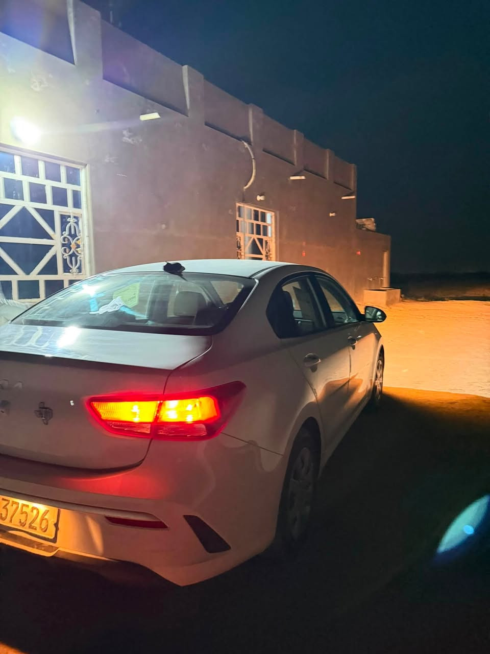للبيع كيا ريو موديل 2023 وارد أمريكي حادث جاملغ مبدل ونص من البنيد  ماشيه 68 معوقين تريد وكاله جاهز بأي وقت رقم مثنى الجديد السياره جاهزه مال جناي تخم تاير ستوني شاده مكاني الديوانيه السدير السعر 107 وبيها مجال رقم الهاتف ***********
