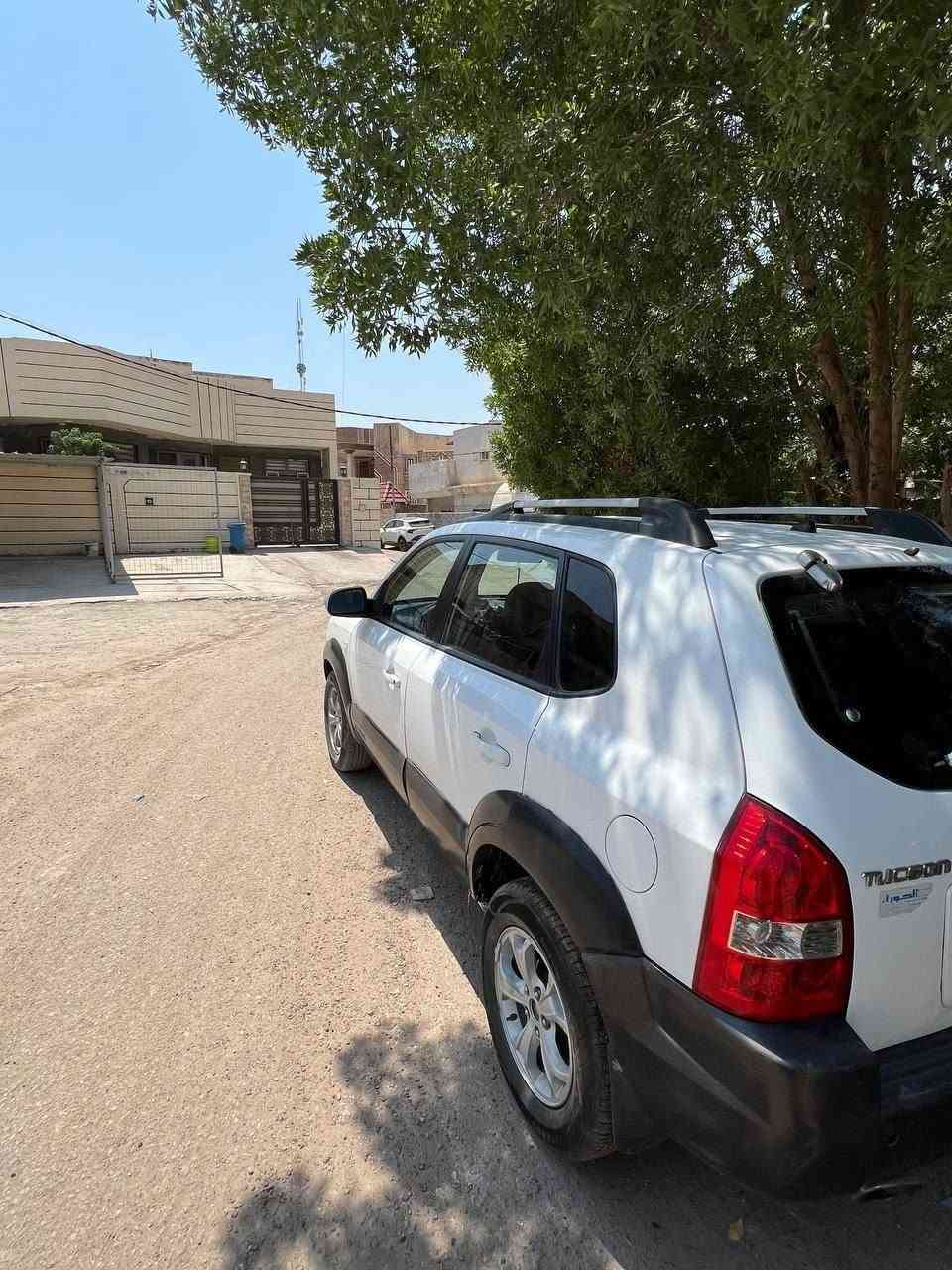 السلام عليكم..

توسان کوري موديل 2009

 السياره بأسمي 

سياره نظيفه ما بيها اي نقص وسونارها موجود 

العنوان📍: بابل ـالمسيب 

السعر : 112$
 وبيها مجال بسيط 

رقم الهاتف: ***********

