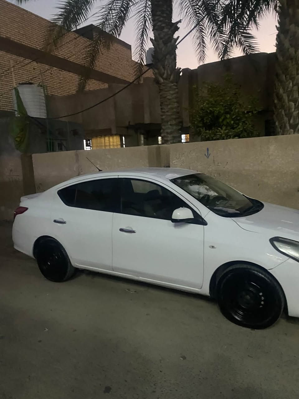 نيسان صني 2019 
رقم اربيل بأسم شركة 
مكينة وگير مكفولات 
لايت زينون غرفة نظيفة 
دهن اصلي فقط موتل 
تبريد ثلج 
ماشية 170 
بيها فقط جاملغ السايق بارد و صبغ بدون حادث 
مكاني نجف 
السعر 91 وبيها مجال للشراي 
للاستفسار 
***********

