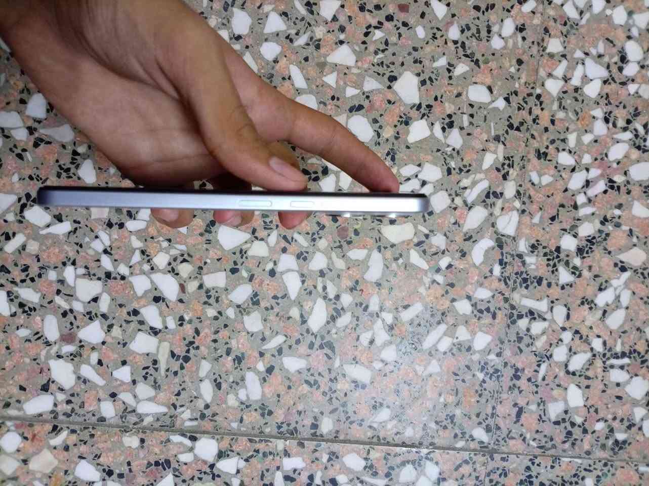 سلام عليكم ورحمه الله وبركاته 
اخوان تلفون Techno Spark 40 
للبيع 
بطاريه 5200
مكفول كفاله عامه لا شخط ولا مفتوح
120Hz
يدعم ال Artificial intelligence
ذاكره 256
عشوائيه 16
السعر 250الف بي مجال بصيط 
للاستفسار
***********
