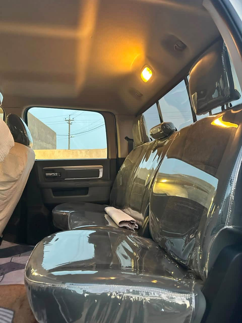 ياالله للبيع رام مديل 16 اكلاسك باب طويل بدي قصر  مكينه 8 وارد أمريكي بدون حادث بيهه بلبدي صبق. رقم بغداد تحويل سياره جاهزه. من كلشي العنوان البصره للستفسار *********** سونار مرفق معا الصور سعر 185
